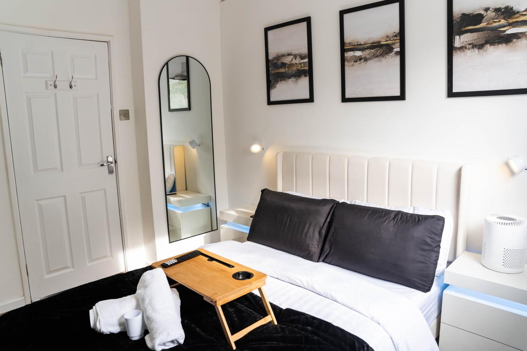 Modern 1 Bed Apartment In Greenwich - Wifi - Netflix And Stations Nearby London Exterior photo