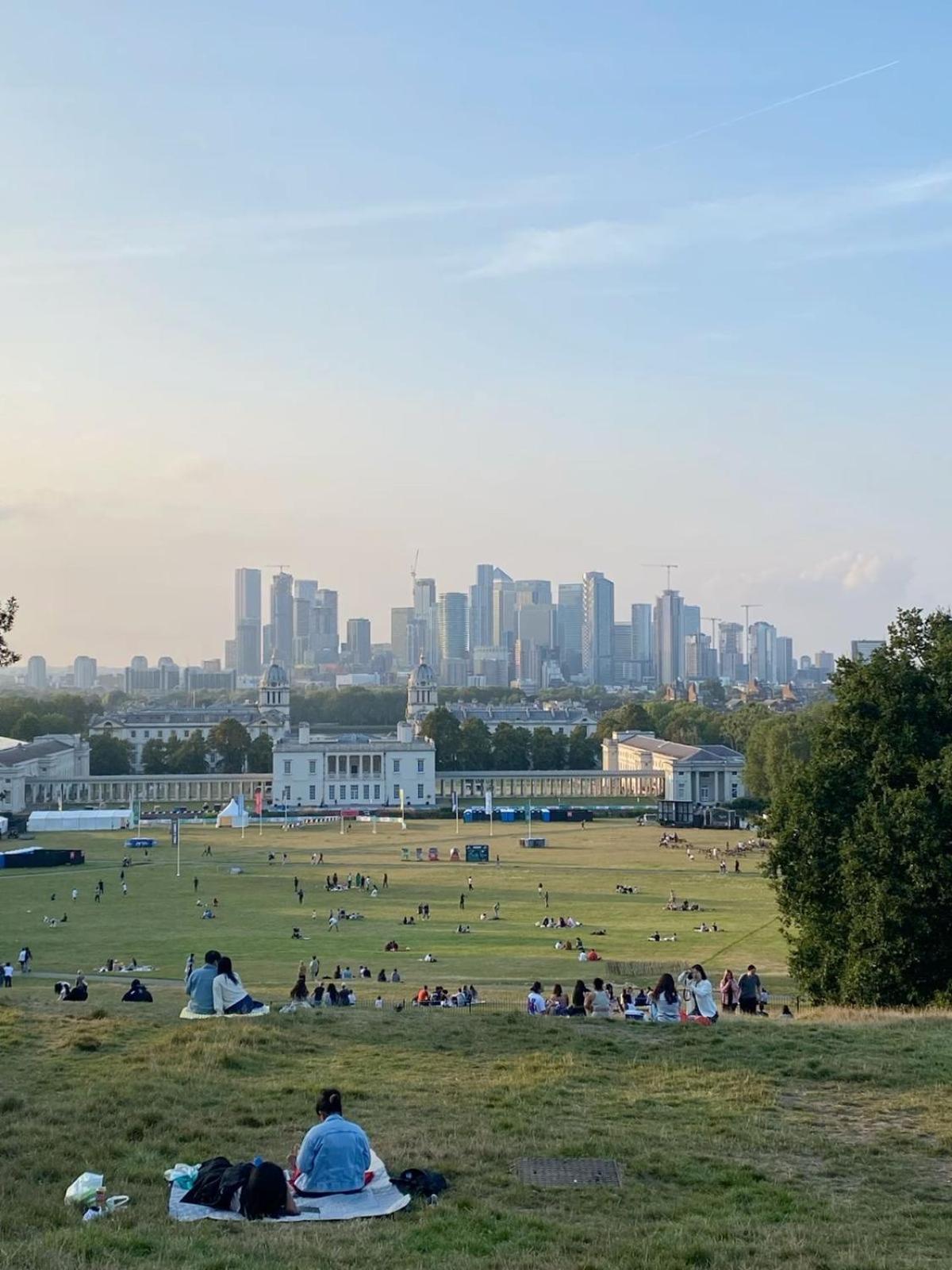 Modern 1 Bed Apartment In Greenwich - Wifi - Netflix And Stations Nearby London Exterior photo